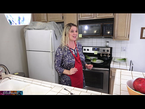❤️ Stepmom milking him in the kitchen before his date ️❌ Hard porn at en-us.tubesexer-com.ru ☑
